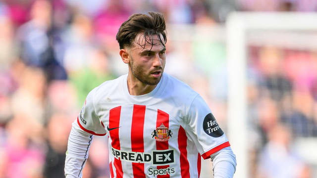 Patrick Roberts Sunderland stay